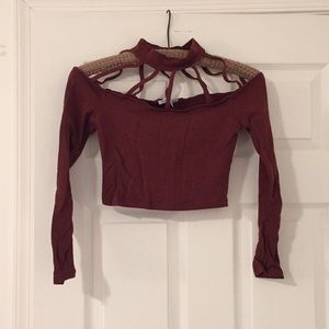 Choker crop top